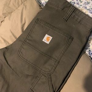 Carhartt women’s cargo pants size 8 short slim fit. New without tags.
